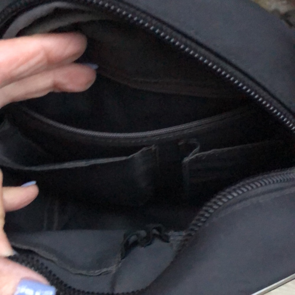 Crossbody - Picture 3 of 6